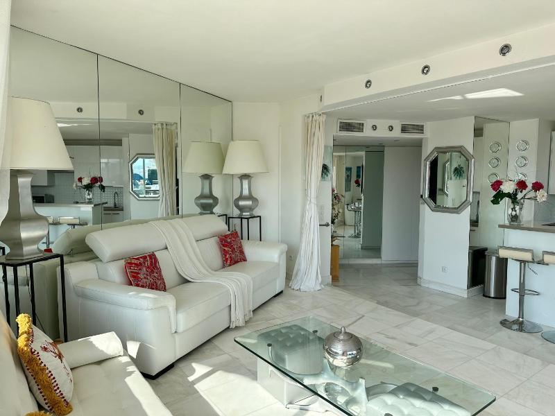 CANNES CROISETTE Sea & Sky - image 33