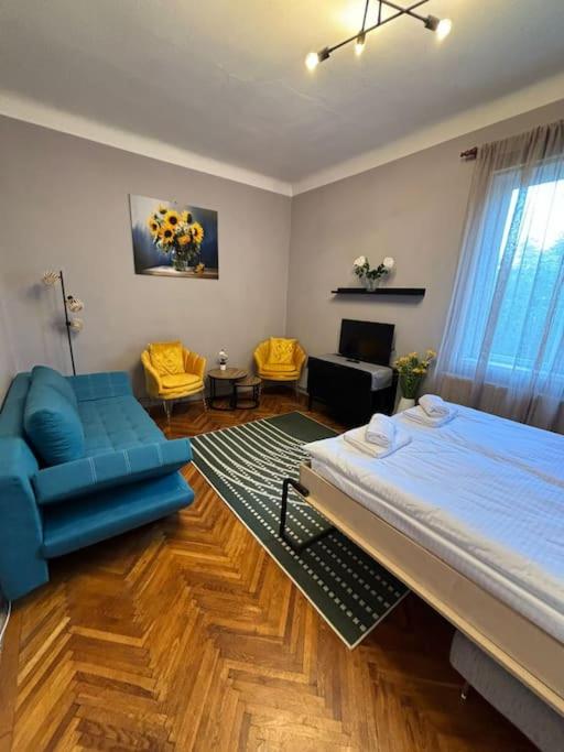 Sunflower Apartment Images