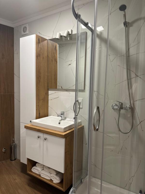 Golden Key Apartments - image 10