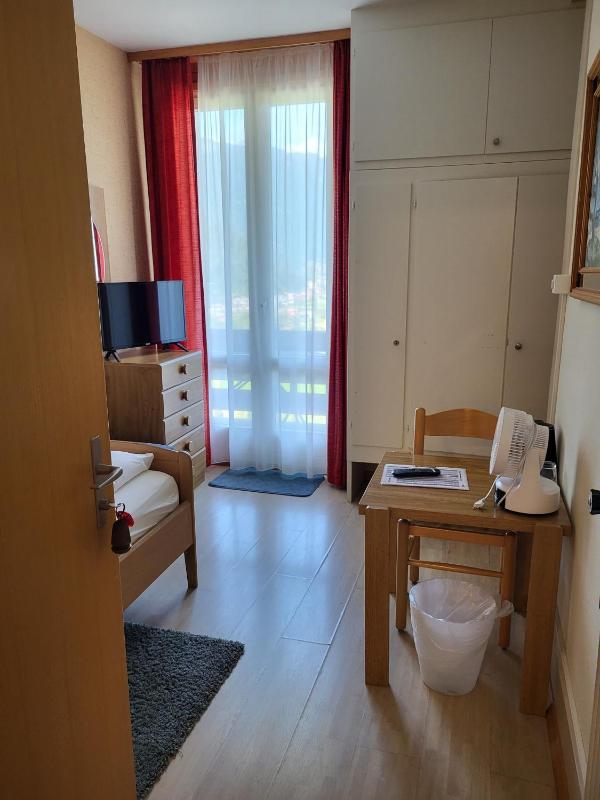 Standard Single Room image 2