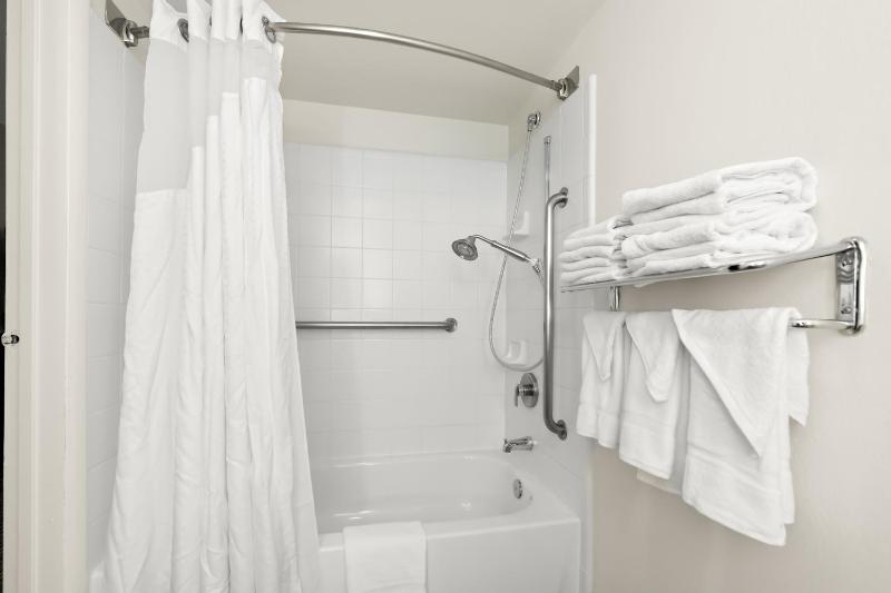 King Room - Disability Access image 2
