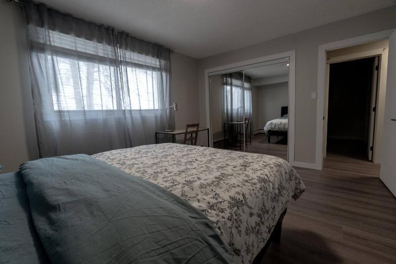 Guest Suite Close To Whtye Ave - image 16
