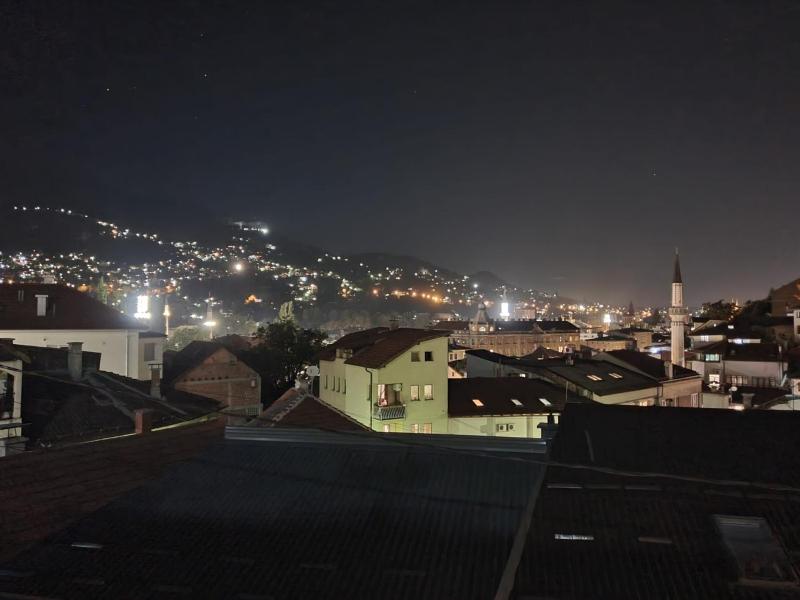 Apartman Lumi - Stari Grad - image 11