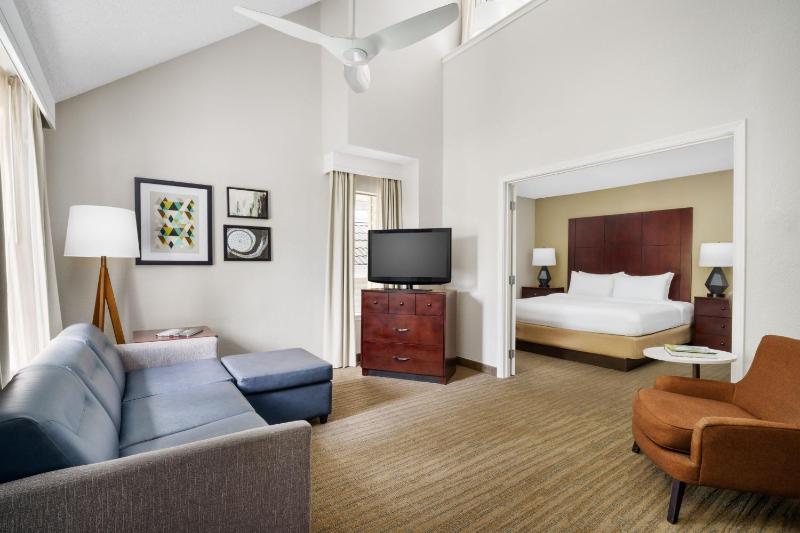 Two-Bedroom Suite image 4