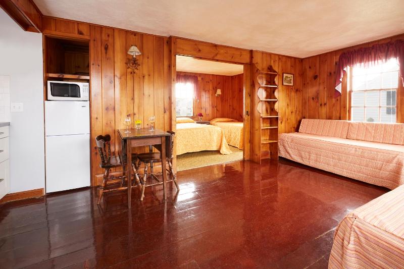 Cottage image 4