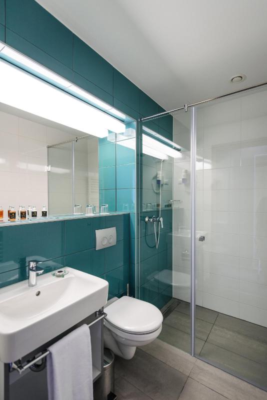 Superior Suite image 3