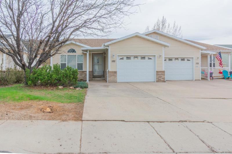 Three-Bedroom House image 4