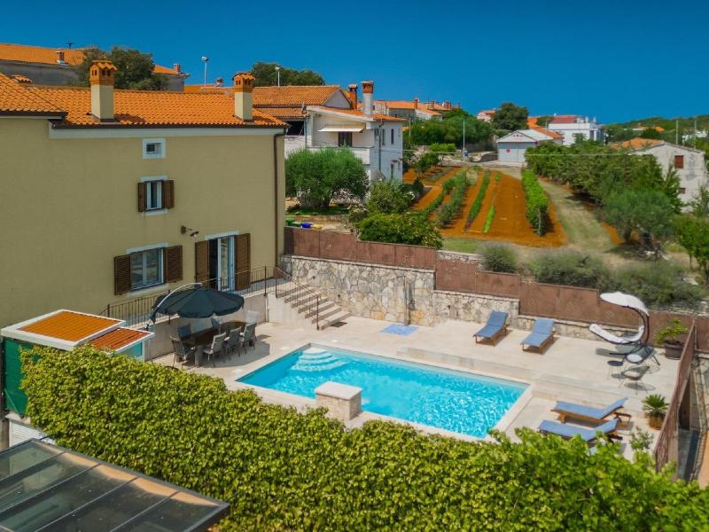 Holiday Home in Rovinjsko with Pool - image 9
