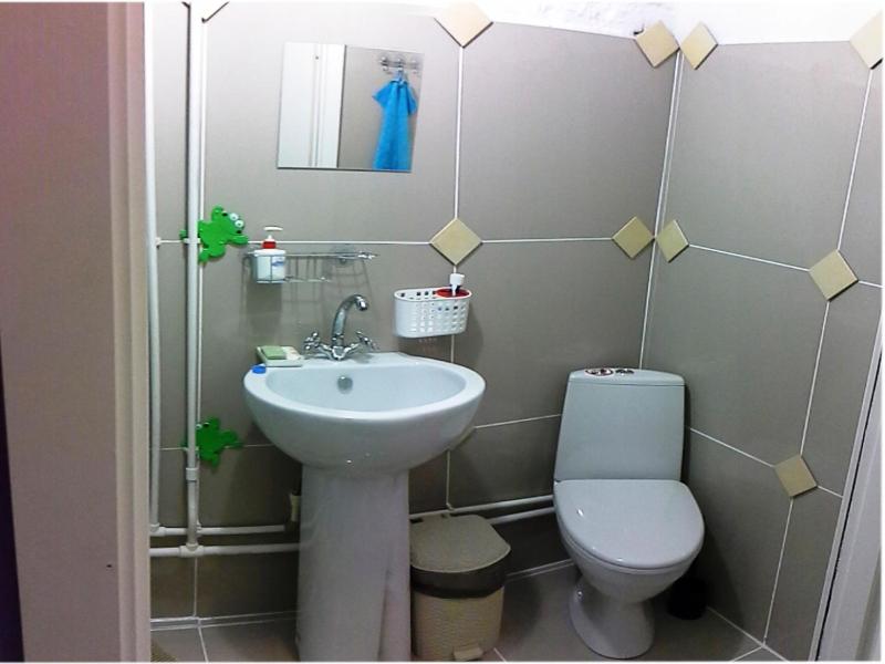 Economy Double Room image 2