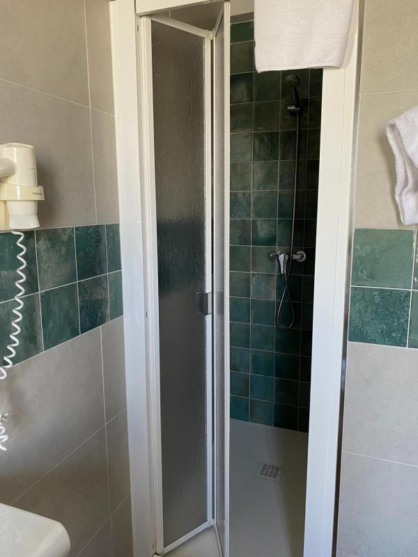 Triple Room (2 Adults + 1 Child) image 3