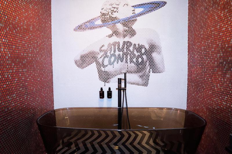 Kind Places - Suite Experience - image 9