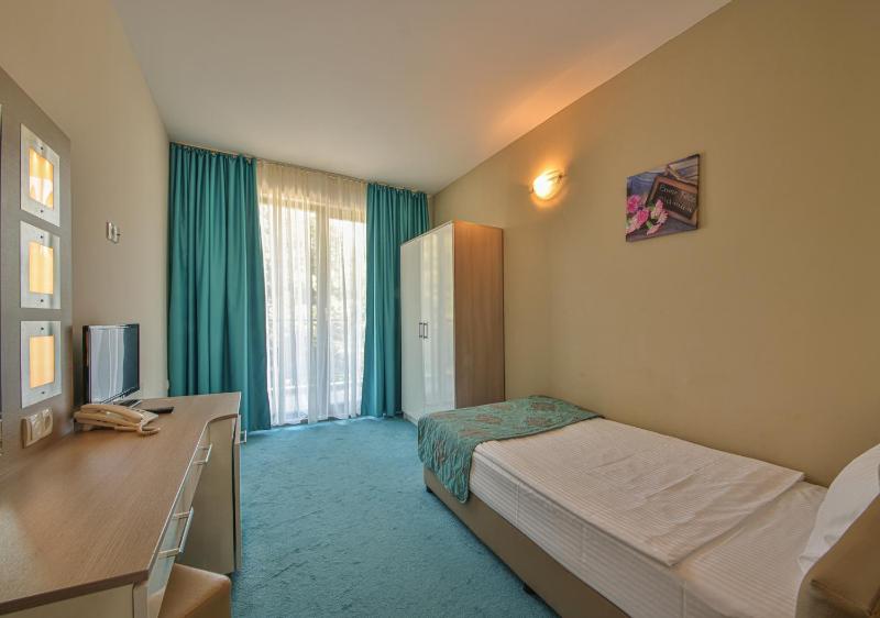 Single Room image 3