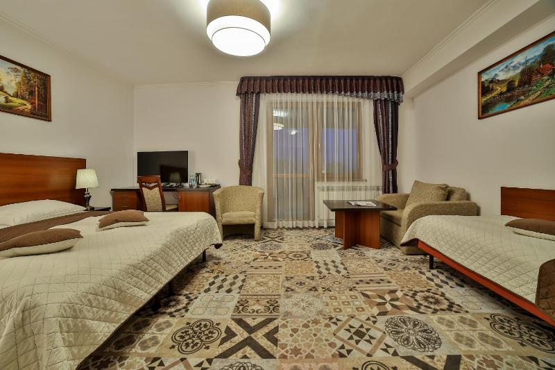 Comfort Triple Room image 1