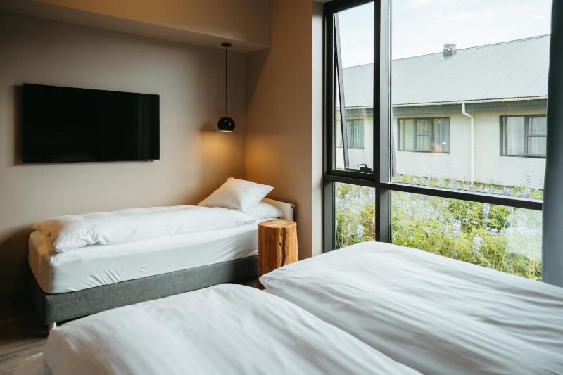 Superior Triple Room image 2