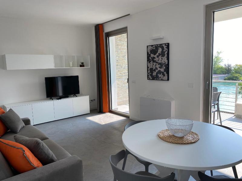Sirmio Apartments - Darsena Stay - image 39