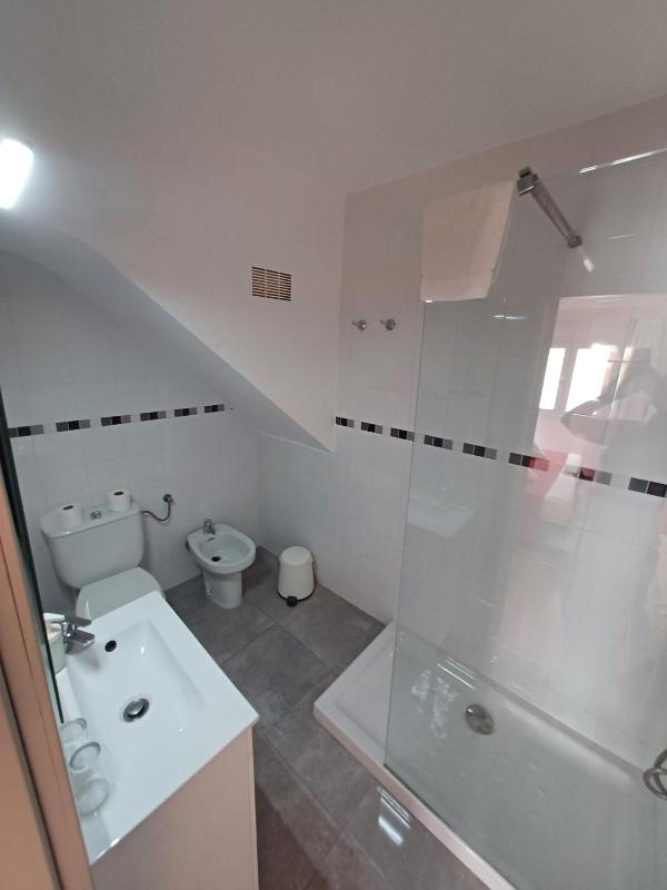 Triple Room with Air Conditioning image 3