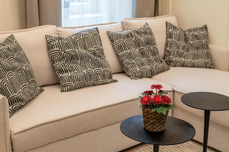 Akácfa-A111 Stylish 1 Bedroom Apartment - image 11