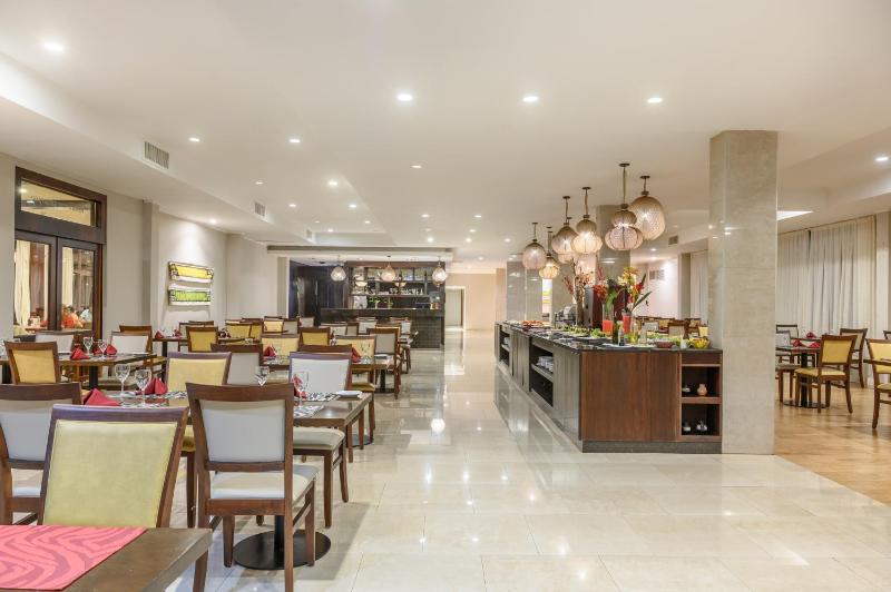 Exe Hotel Cataratas - image 38