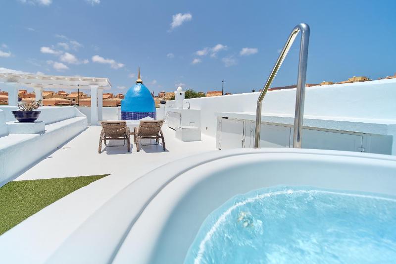 Villa with Private Pool image 2