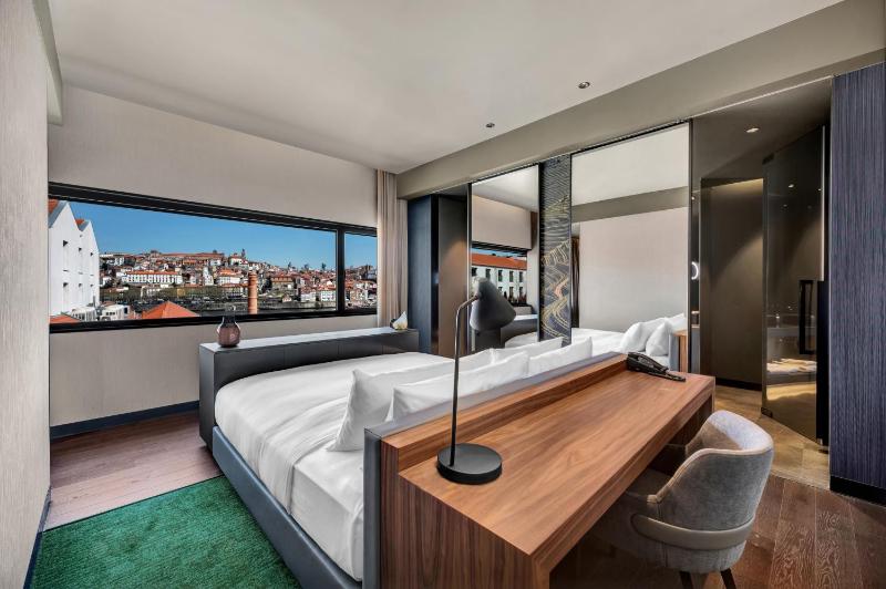 Hilton Porto Gaia - image 42