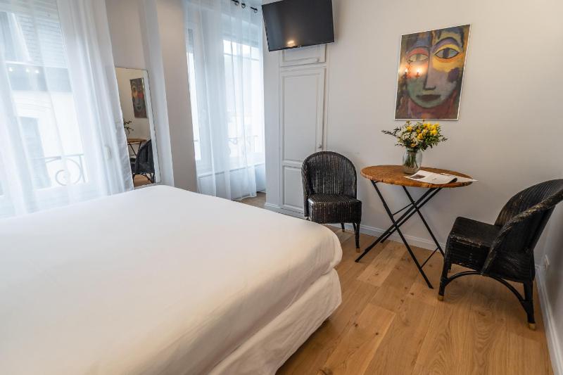 Superior Double Room image 2
