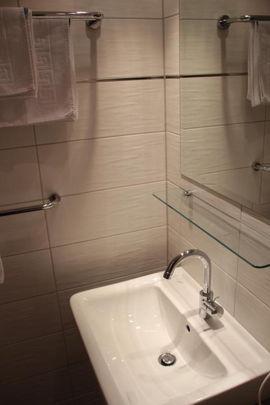 Comfort Single Room image 3