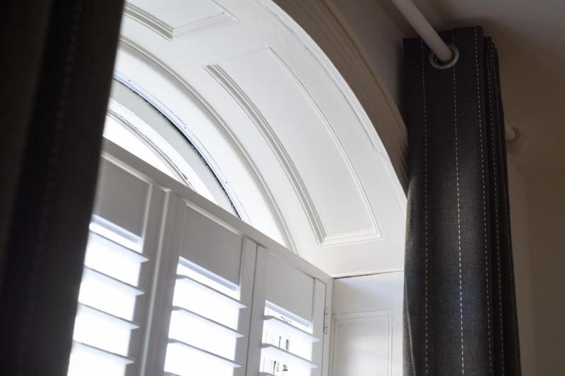Air Maison - Charming 1-Bedroom Flat in Historic Old Portsmouth - image 23