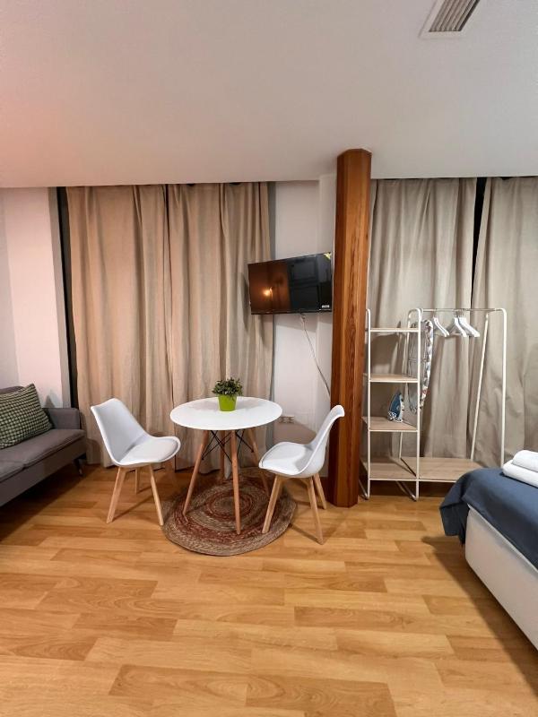 Apartamento Carreteria Centro Málaga - image 21