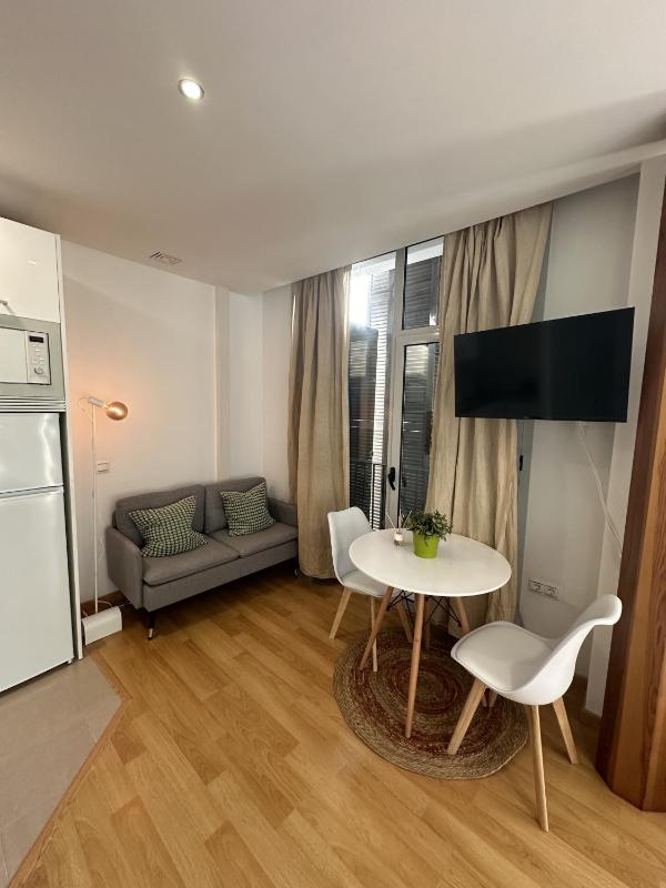 Apartamento Carreteria Centro Málaga - image 16