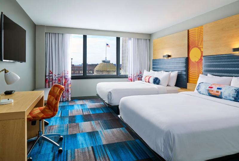 Savvy, Guest room, 2 Queen image 1