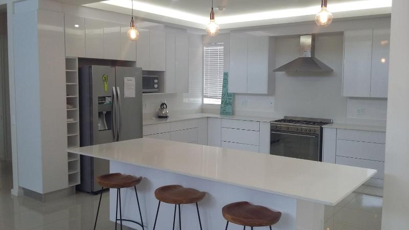 Beach Club Self Catering Apartments - image 5
