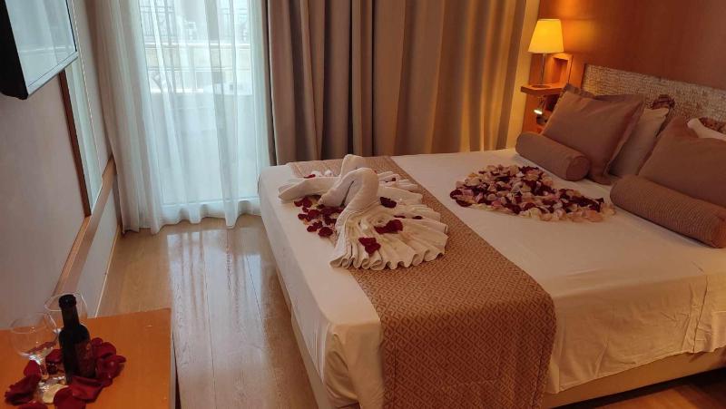 Double Room image 1