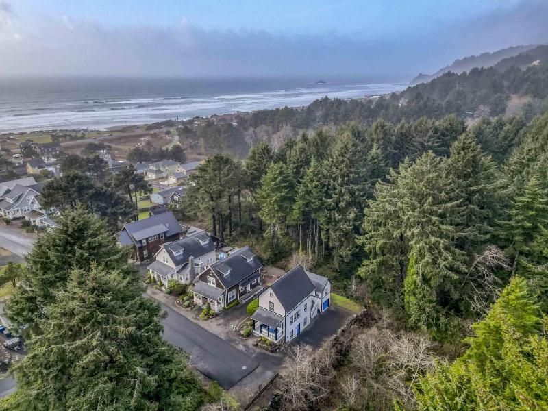 Coastal Bliss - image 1