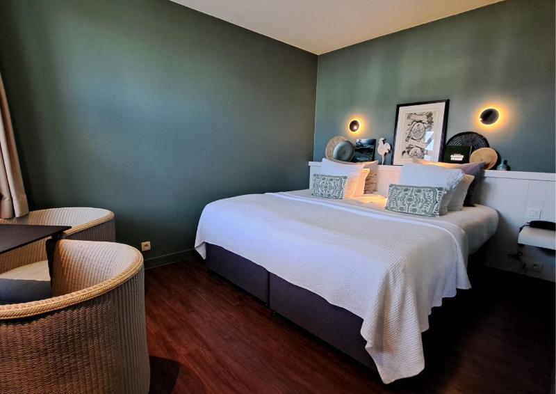 Standard Double Room with Garden View image 1