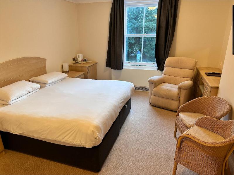 The Grove Hotel - image 20