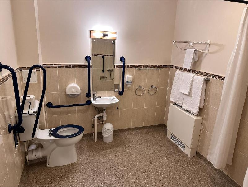 The Grove Hotel - image 43