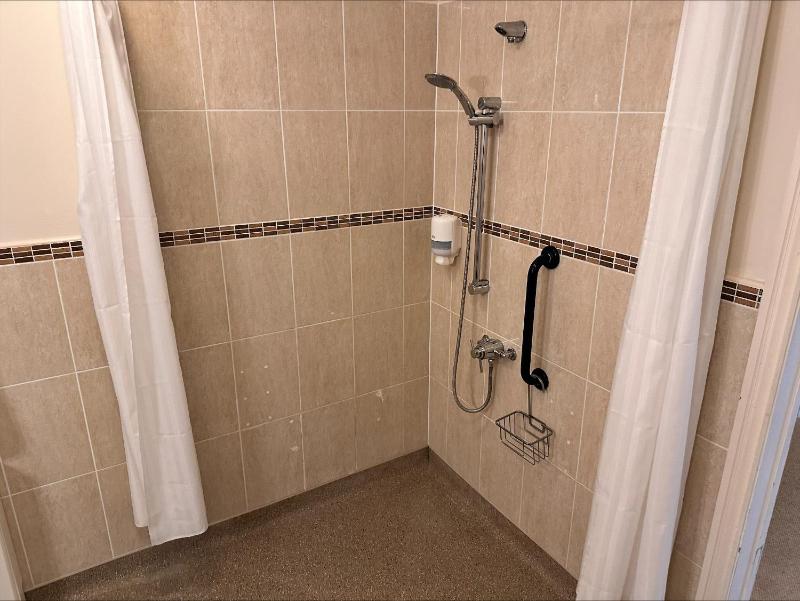 The Grove Hotel - image 25