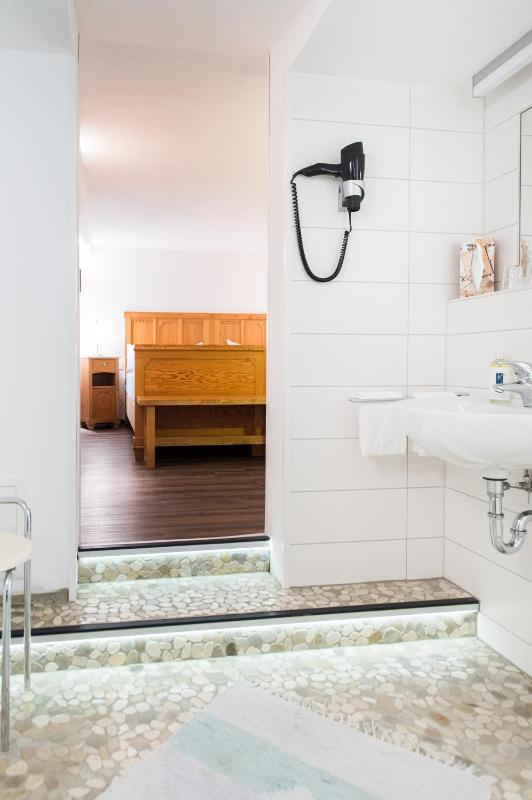 Double Room image 2