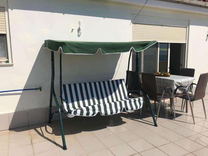 Golem Apartment Vela beachfront private terrace - image 5