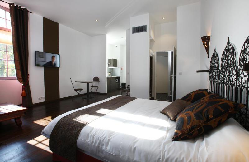 King Room image 2