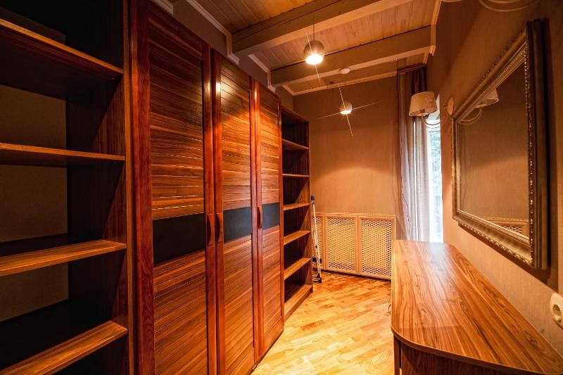 Apartment - Split Level image 2