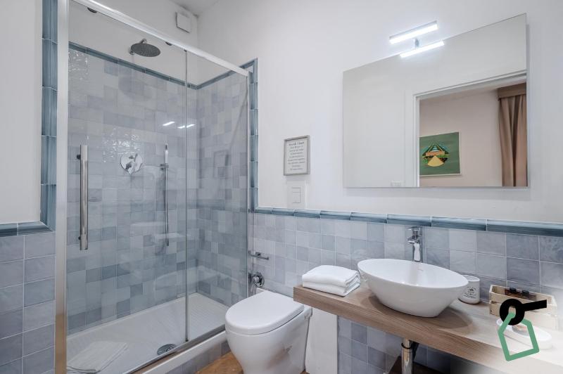 Triple Room image 2