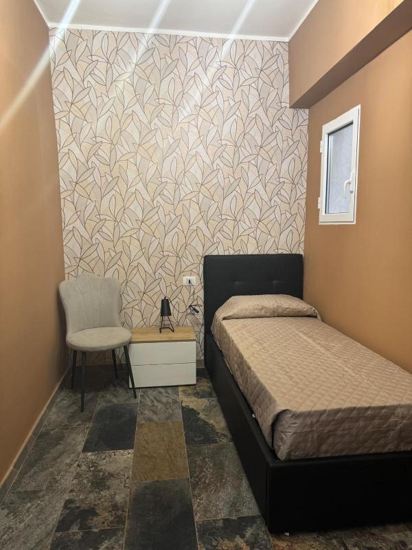 Single Room image 1