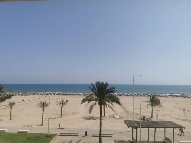 APARTAMENTO SOL Y MAR Primera Linea - image 1