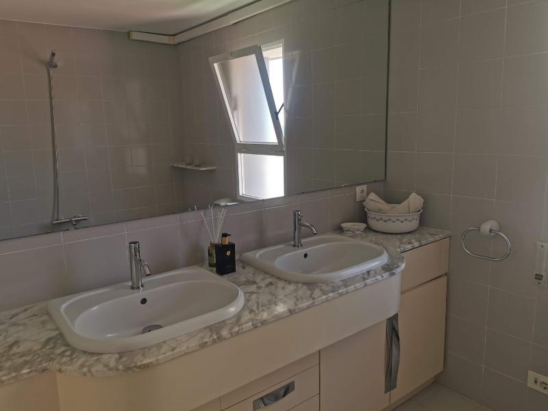 APARTAMENTO SOL Y MAR Primera Linea - image 25