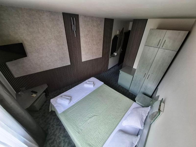 Standard Double Room image 1
