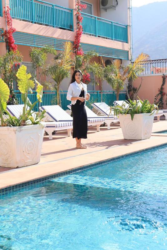 HOTEL WHITE RABBIT - image 16