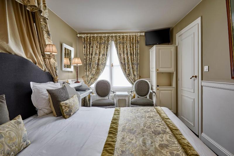 Charming Room image 3