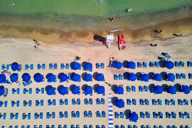 Villa Azzurra a pochi passi dal mare - image 8