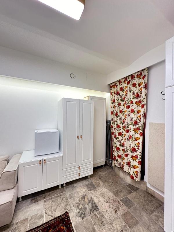 Old Town Underground - image 15